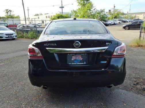 Super Black Clearcoat 2013 Nissan Altima 2.5 SV