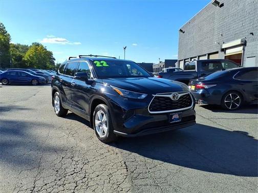 2022 Toyota Highlander L
