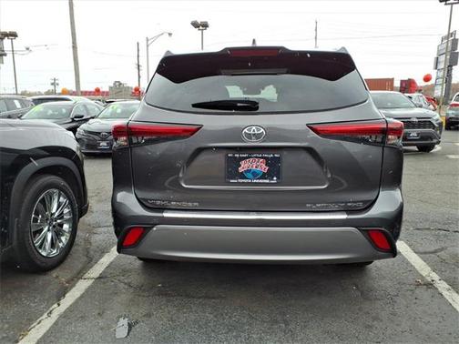 2023 Toyota Highlander Platinum