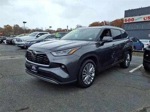 2023 Toyota Highlander Platinum