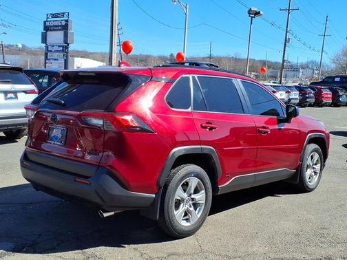 2023 Toyota RAV4 Hybrid LE