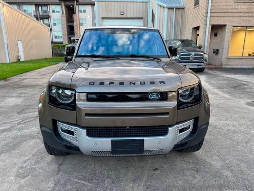Gondwana Stone 2020 Land Rover Defender 110 SE