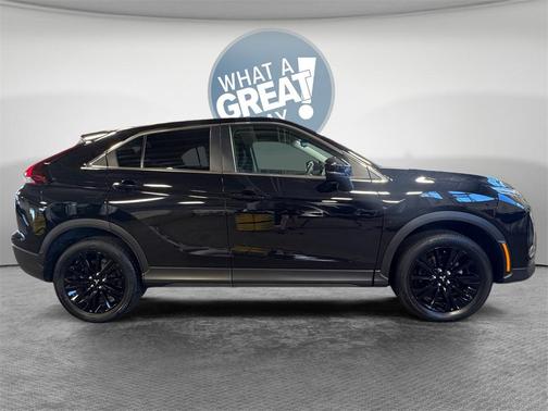 2023 Mitsubishi Eclipse Cross LE