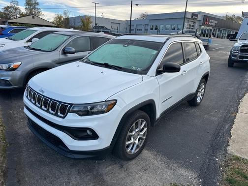2023 Jeep Compass Latitude Lux