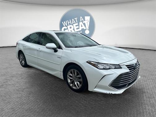 2021 Toyota Avalon Hybrid XLE