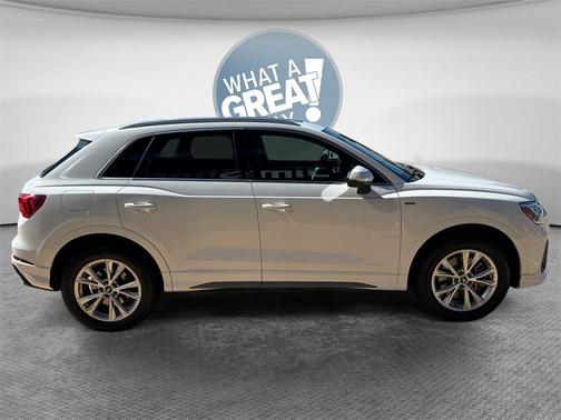 2023 Audi Q3 45 S line Premium