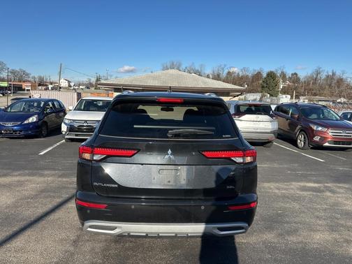 2022 Mitsubishi Outlander SEL