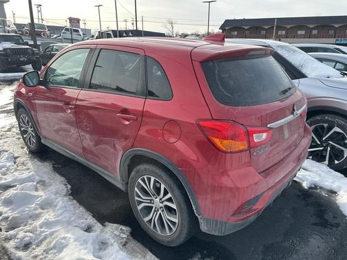 2018 Mitsubishi Outlander Sport 2.0 ES