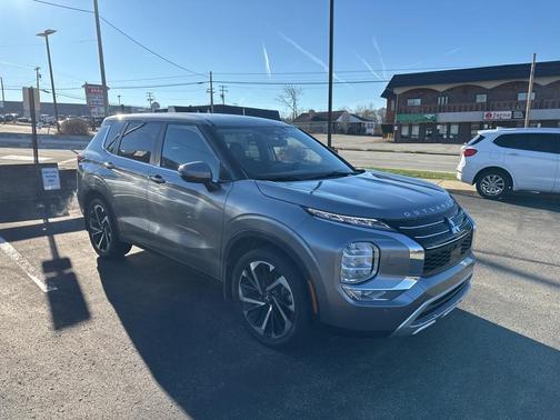 2023 Mitsubishi Outlander 