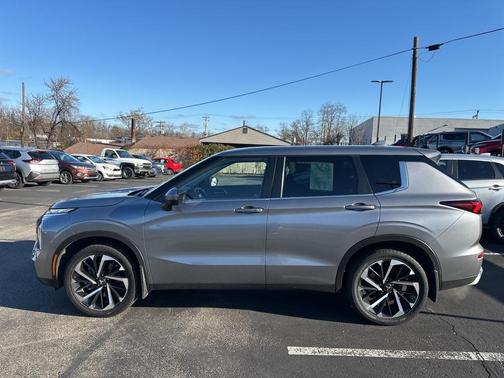 2023 Mitsubishi Outlander 