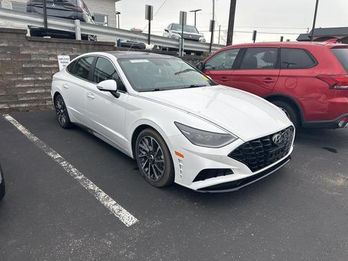2023 Hyundai SONATA Limited