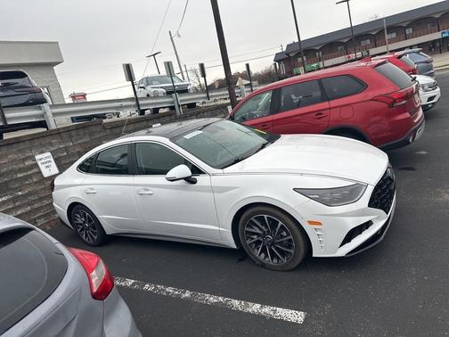 2023 Hyundai SONATA Limited