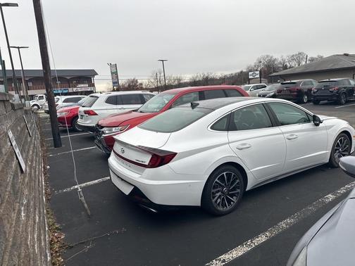 2023 Hyundai SONATA Limited