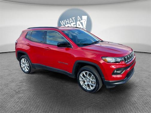2023 Jeep Compass Latitude Lux