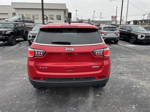2023 Jeep Compass Latitude Lux