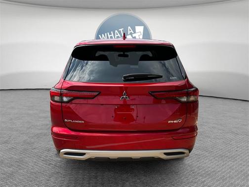 2025 Mitsubishi Outlander PHEV SE