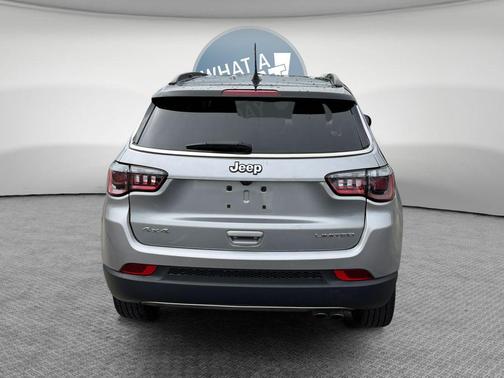 Billet Silver Metallic Clearcoat 2022 Jeep Compass Limited