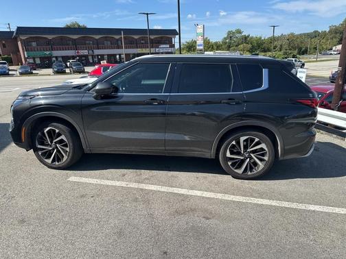 2022 Mitsubishi Outlander SEL
