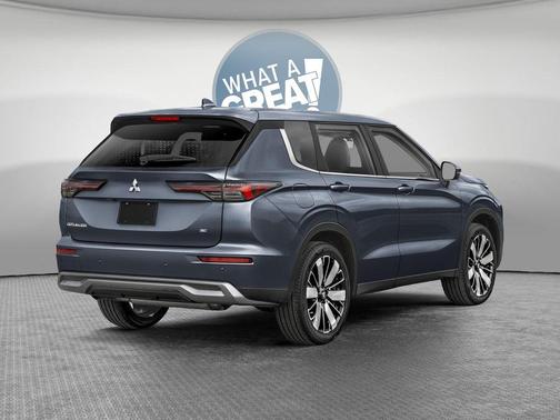 Graphite Gray 2026 Mitsubishi Outlander SE