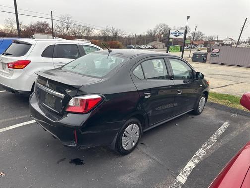 2023 Mitsubishi Mirage G4 LE