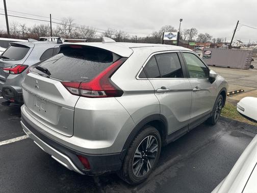 2023 Mitsubishi Eclipse Cross SE