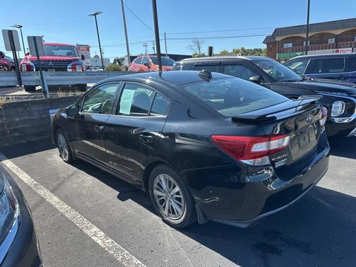 2017 Subaru Impreza 2.0i Premium