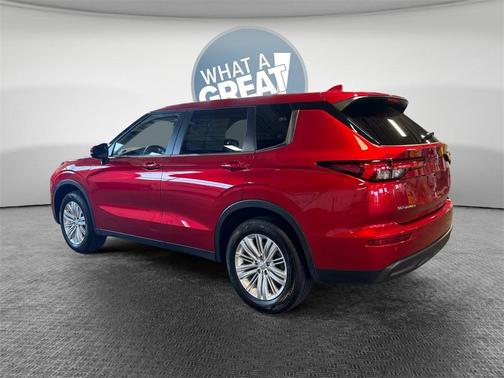 2024 Mitsubishi Outlander ES