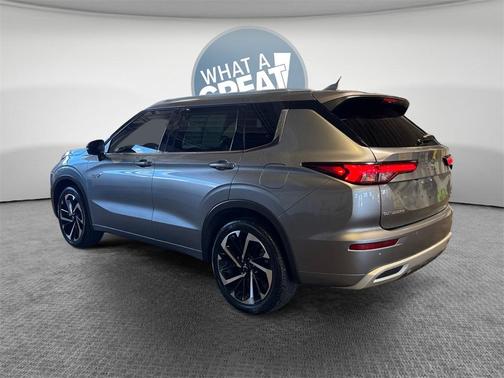 2023 Mitsubishi Outlander PHEV SEL