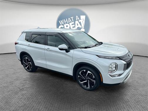 2022 Mitsubishi Outlander SE