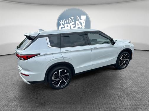 2022 Mitsubishi Outlander SE