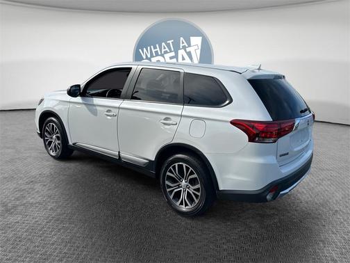2018 Mitsubishi Outlander ES