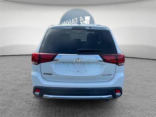2018 Mitsubishi Outlander ES