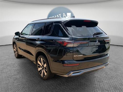 2025 Mitsubishi Outlander Platinum Edition