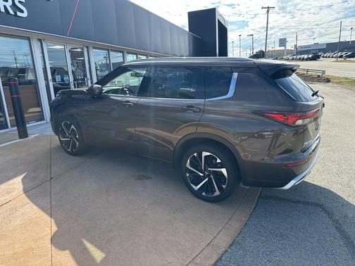 2022 Mitsubishi Outlander SEL