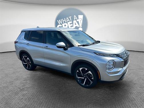2022 Mitsubishi Outlander ES