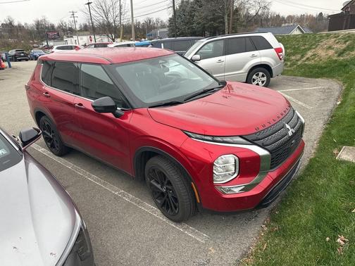 2024 Mitsubishi Outlander SE Black Edition