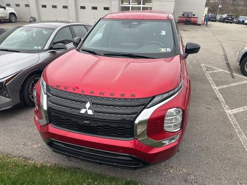 2024 Mitsubishi Outlander SE Black Edition