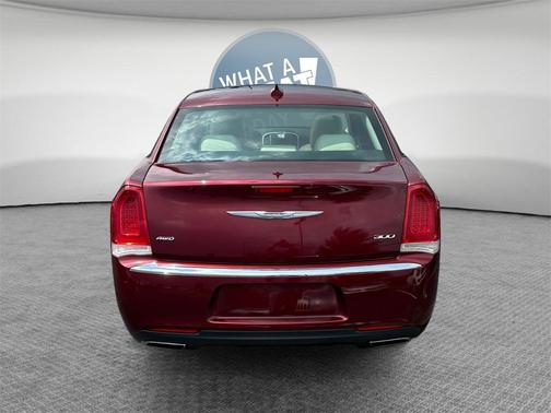 2017 Chrysler 300 Limited