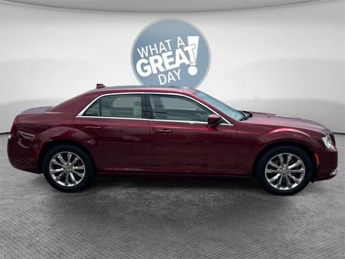 2017 Chrysler 300 Limited