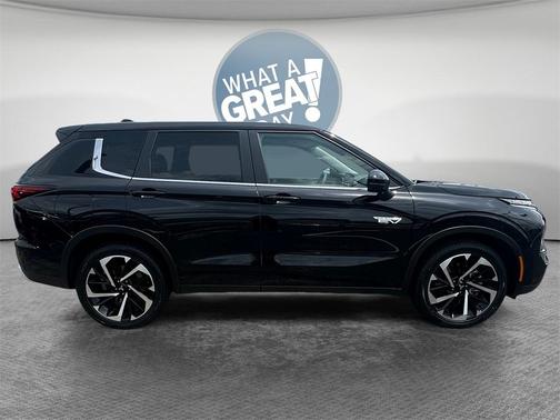 2024 Mitsubishi Outlander PHEV SE