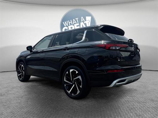 2024 Mitsubishi Outlander PHEV SE