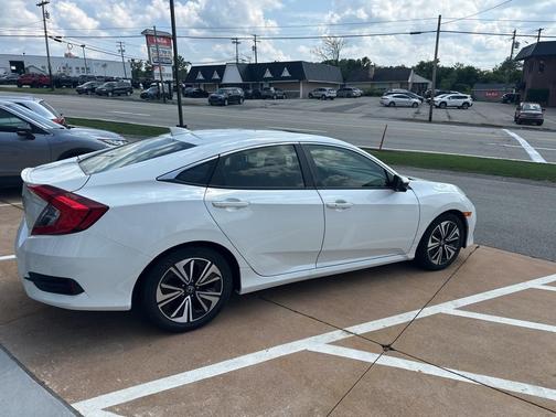 2018 Honda Civic EX-L