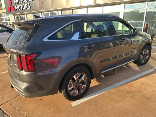2022 Kia Sorento Hybrid EX