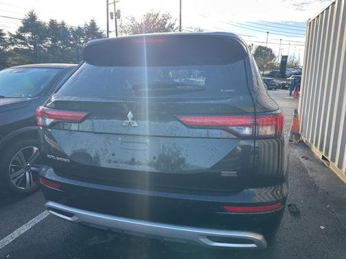 2024 Mitsubishi Outlander SEL Platinum Edition