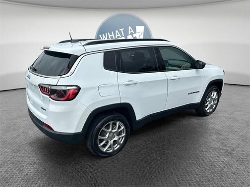2022 Jeep Compass Latitude Lux
