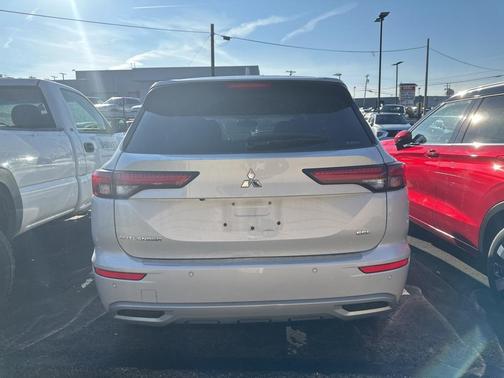 2022 Mitsubishi Outlander SEL