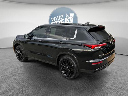 2024 Mitsubishi Outlander SE Black Edition