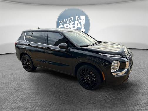 2024 Mitsubishi Outlander SE Black Edition