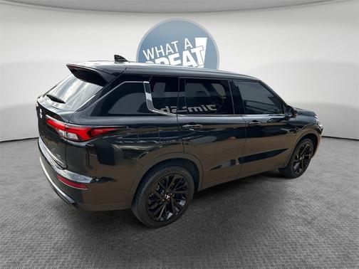 2024 Mitsubishi Outlander SE Black Edition