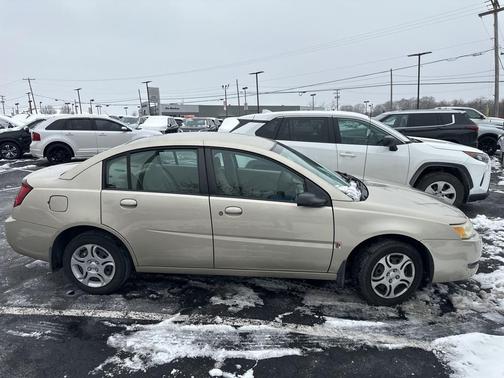 2004 Saturn Ion 2